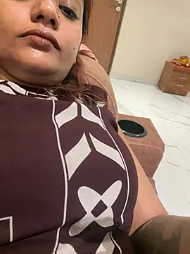 Snapshot of piyu07 chatting on 02-12-26, 11:16 piyu07 online show from 02-12-26, 11:16