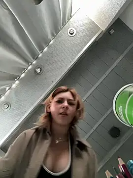 Milli-Kiss online show from 03-10-26, 11:59