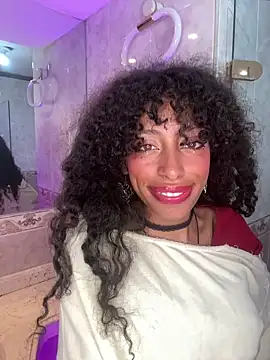 Snapshot of Tamia_25 chatting on 05-14-26, 08:37 Tamia 25 online show from 05-14-26, 08:37