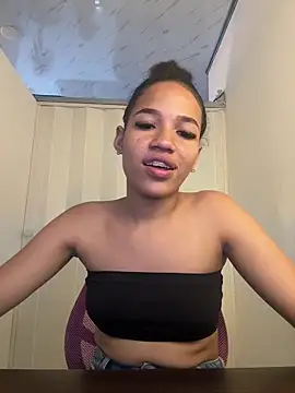 Snapshot of xime1718 chatting on 02-13-26, 02:07 xime1718 online show from 02-13-26, 02:07