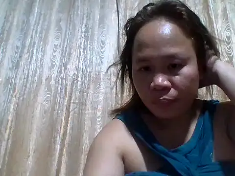 Snapshot of squirtshantal chatting on 07-27-26, 01:23 squirtshantal online show from 07-27-26, 01:23