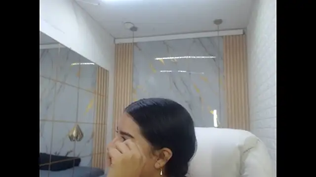 Snapshot of vanessa_f chatting on 04-16-26, 07:03 vanessa f online show from 04-16-26, 07:03