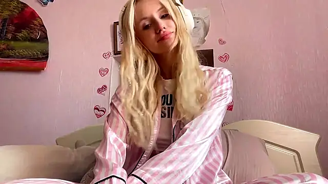 MelissaZaria online show from 06-19-26, 07:34