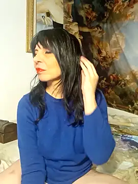 Snapshot of MadamBell chatting on 03-06-26, 04:36 MadamBell online show from 03-06-26, 04:36