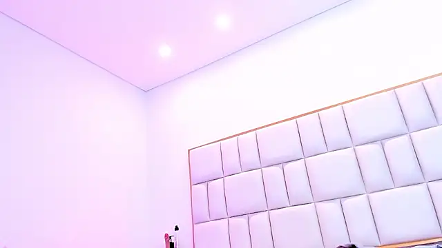 Violetta-foxx online show from 03-21-26, 08:01