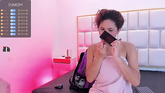 Violetta-foxx online show from 05-15-26, 07:43