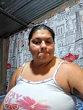 Juli Powl online show from 06-21-26, 01:52