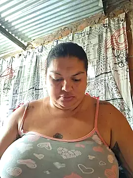 Juli Powl online show from 06-23-26, 01:20
