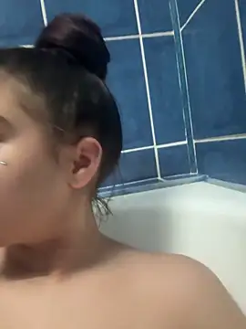 Snapshot of Vivike234 chatting on 02-16-26, 10:28 Vivike234 online show from 02-16-26, 10:28