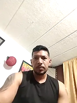 Jesusluis online show from 02-12-26, 01:11