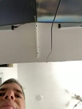 awesomemilkss online show from 04-13-26, 08:58