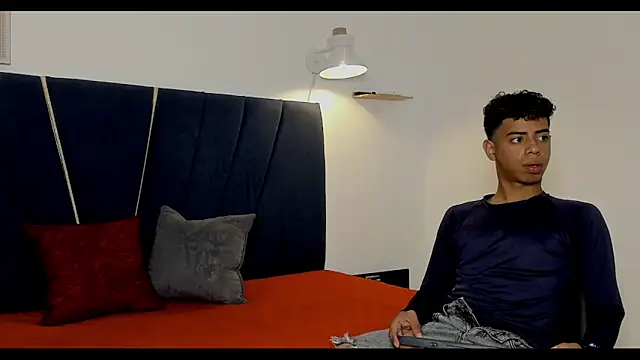 alexx cum18 online show from 06-13-26, 02:26