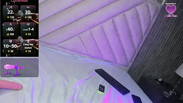 Snapshot of SarahRizof chatting on 02-15-26, 05:37 SarahRizof online show from 02-15-26, 05:37