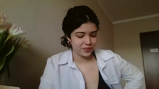 Snapshot of MaricruzCanpos chatting on 02-16-26, 06:09 MaricruzCanpos online show from 02-16-26, 06:09