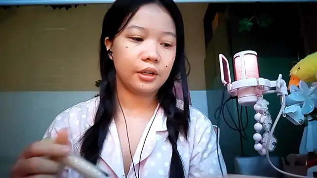 DebbiRexwinkle online show from 02-19-26, 06:09