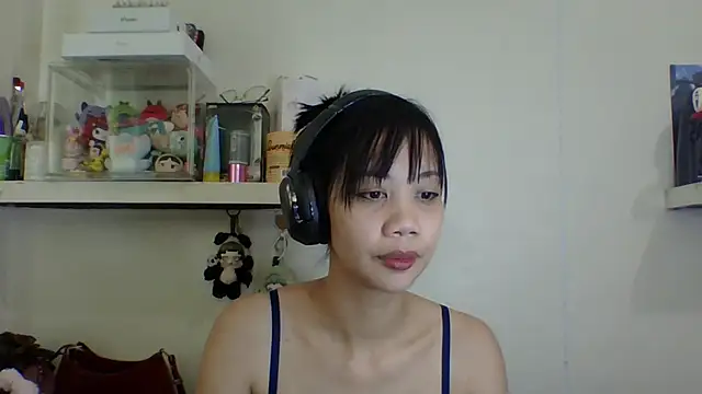 GloryKulikowski online show from 02-16-26, 04:08