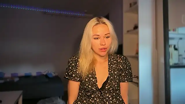 Leylia Lily online show from 06-03-26, 01:03