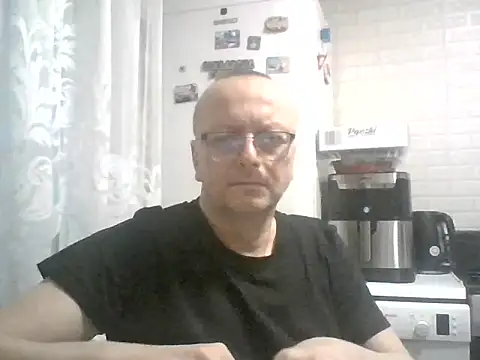 Snapshot of dlugigruby73 chatting on 02-13-26, 06:42 dlugigruby73 online show from 02-13-26, 06:42