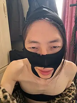 Snapshot of yixianshen188 chatting on 02-14-26, 02:30 yixianshen188 online show from 02-14-26, 02:30