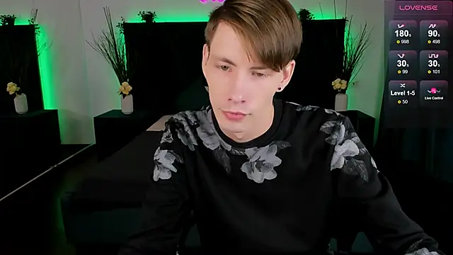 Erick Wilson online show from 11-26-25, 06:36