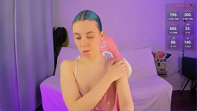 Snapshot of AdeleBabyGirl chatting on 03-09-26, 05:44 AdeleBabyGirl online show from 03-09-26, 05:44