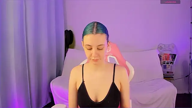 Snapshot of AdeleBabyGirl chatting on 03-10-26, 05:12 AdeleBabyGirl online show from 03-10-26, 05:12