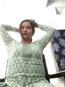 Anushka Singh0 online show from 05-03-26, 06:41