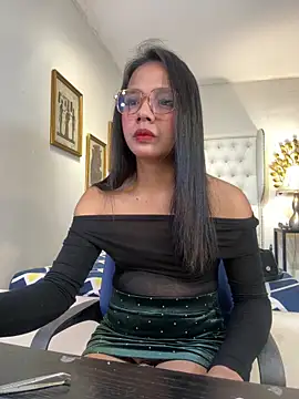Snapshot of camillejoson chatting on 04-09-26, 12:32 camillejoson online show from 04-09-26, 12:32