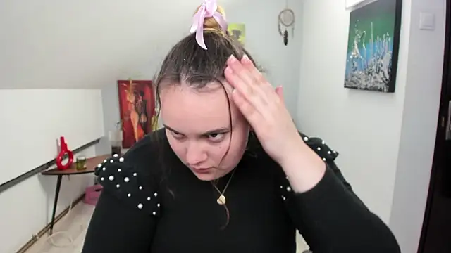 ElviraJoness online show from 03-17-26, 08:12