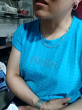 Snapshot of nelina_12345 chatting on 04-03-26, 07:06 nelina 12345 online show from 04-03-26, 07:06