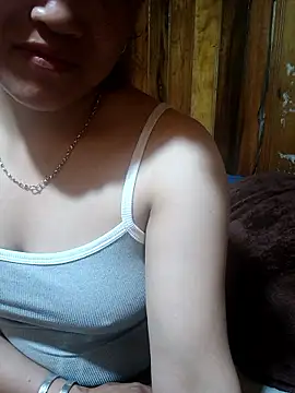 Snapshot of nelina_12345 chatting on 04-08-26, 03:01 nelina 12345 online show from 04-08-26, 03:01