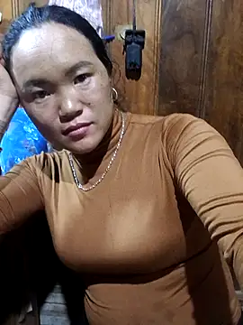Snapshot of nelina_12345 chatting on 04-19-26, 12:15 nelina 12345 online show from 04-19-26, 12:15