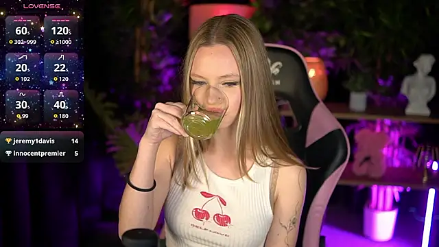 SweetDaisy me online show from 02-28-26, 08:04