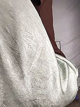 Snapshot of -Bibo- chatting on 02-22-26, 01:40 -Bibo- online show from 02-22-26, 01:40