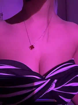 Snapshot of -Bibo- chatting on 03-08-26, 02:21 -Bibo- online show from 03-08-26, 02:21