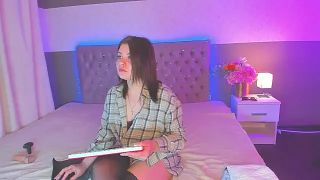 AmandaHoppe online show from 04-02-26, 05:05