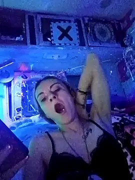 Snapshot of issyamazin chatting on 03-10-26, 03:00 issyamazin online show from 03-10-26, 03:00