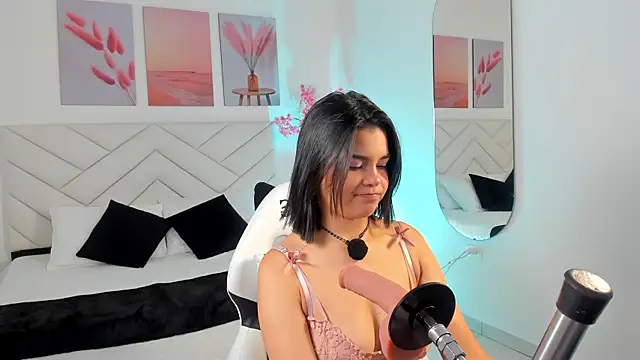 Snapshot of Rose_jener06 chatting on 07-01-26, 12:01 Rose jener06 online show from 07-01-26, 12:01