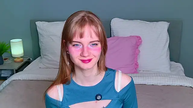 Snapshot of ElfieWhite chatting on 05-12-26, 06:27 ElfieWhite online show from 05-12-26, 06:27