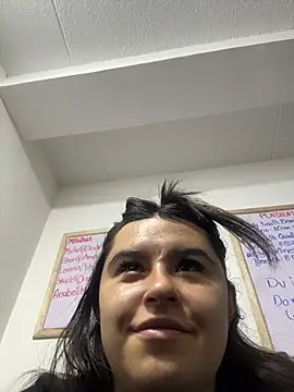 Anya Volker online show from 04-06-26, 11:33