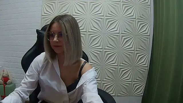 Snapshot of IceMayes chatting on 02-26-26, 12:26 IceMayes online show from 02-26-26, 12:26