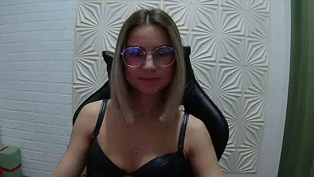 Snapshot of IceMayes chatting on 03-07-26, 06:05 IceMayes online show from 03-07-26, 06:05