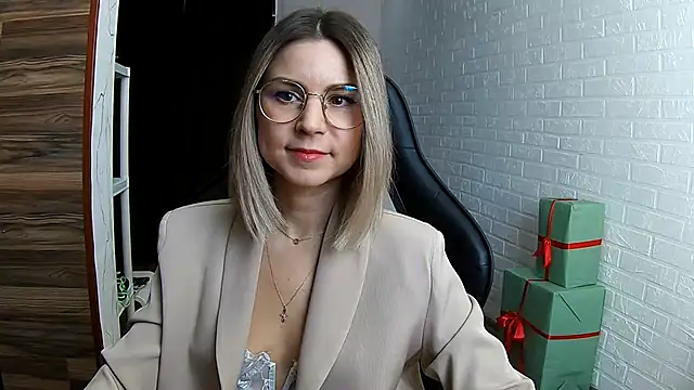 Snapshot of IceMayes chatting on 03-19-26, 07:56 IceMayes online show from 03-19-26, 07:56