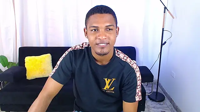 MaxCum18  online show from 02-17-26, 01:29