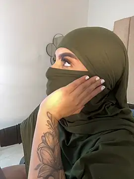 Snapshot of rashaaa_ chatting on 03-04-26, 03:01 rashaaa online show from 03-04-26, 03:01