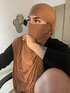 Snapshot of rashaaa_ chatting on 03-06-26, 03:36 rashaaa online show from 03-06-26, 03:36