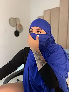 Snapshot of rashaaa_ chatting on 03-13-26, 02:18 rashaaa online show from 03-13-26, 02:18