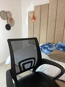 Snapshot of rashaaa_ chatting on 03-27-26, 03:45 rashaaa online show from 03-27-26, 03:45