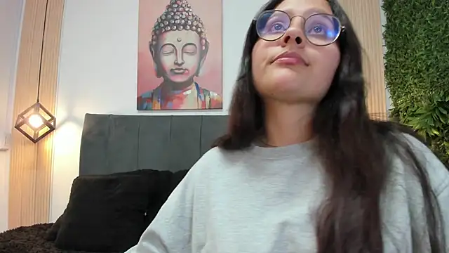 Milaa bloom online show from 02-17-26, 08:11