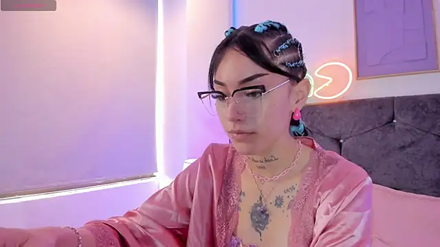 Megan Morphy online show from 03-31-26, 02:17